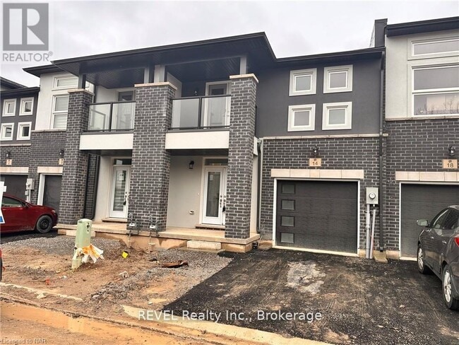 Building Photo - 14-14 Mann Trl