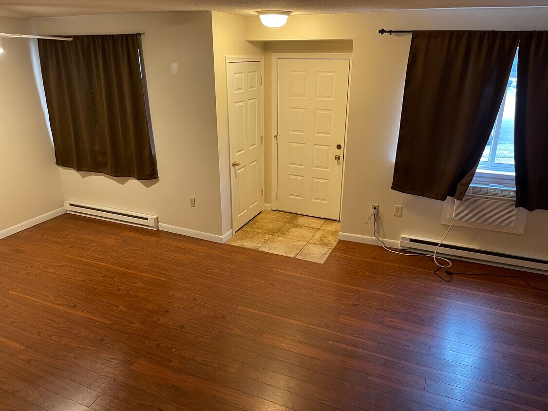 223 High St Unit s, Westerly, RI 02891 Condo for Rent in Westerly, RI