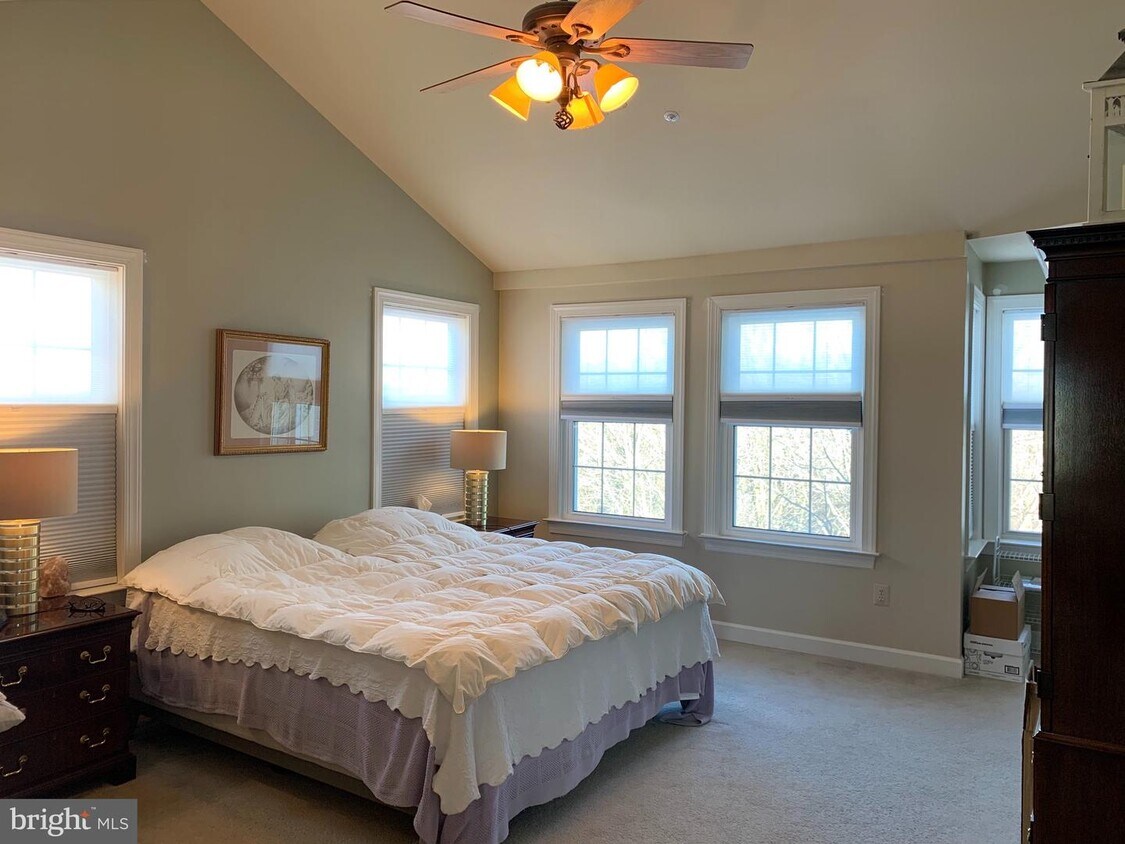 Foto principal - 10762 Folkestone Way