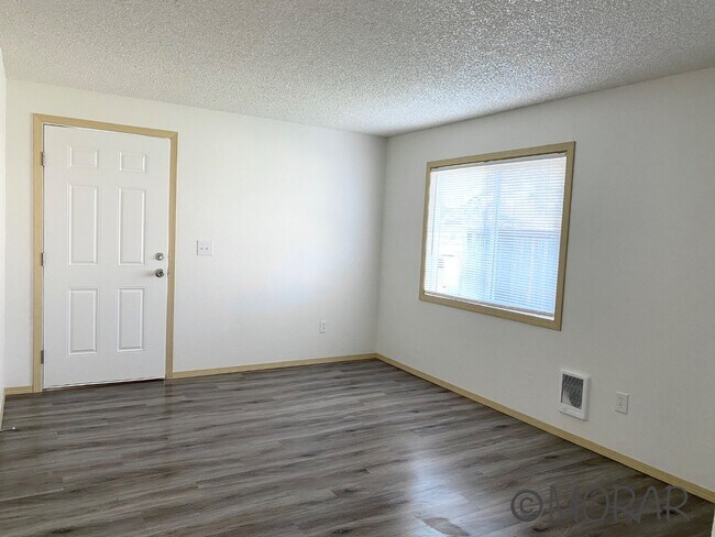 Foto del edificio - 14702 Washington Ave SW