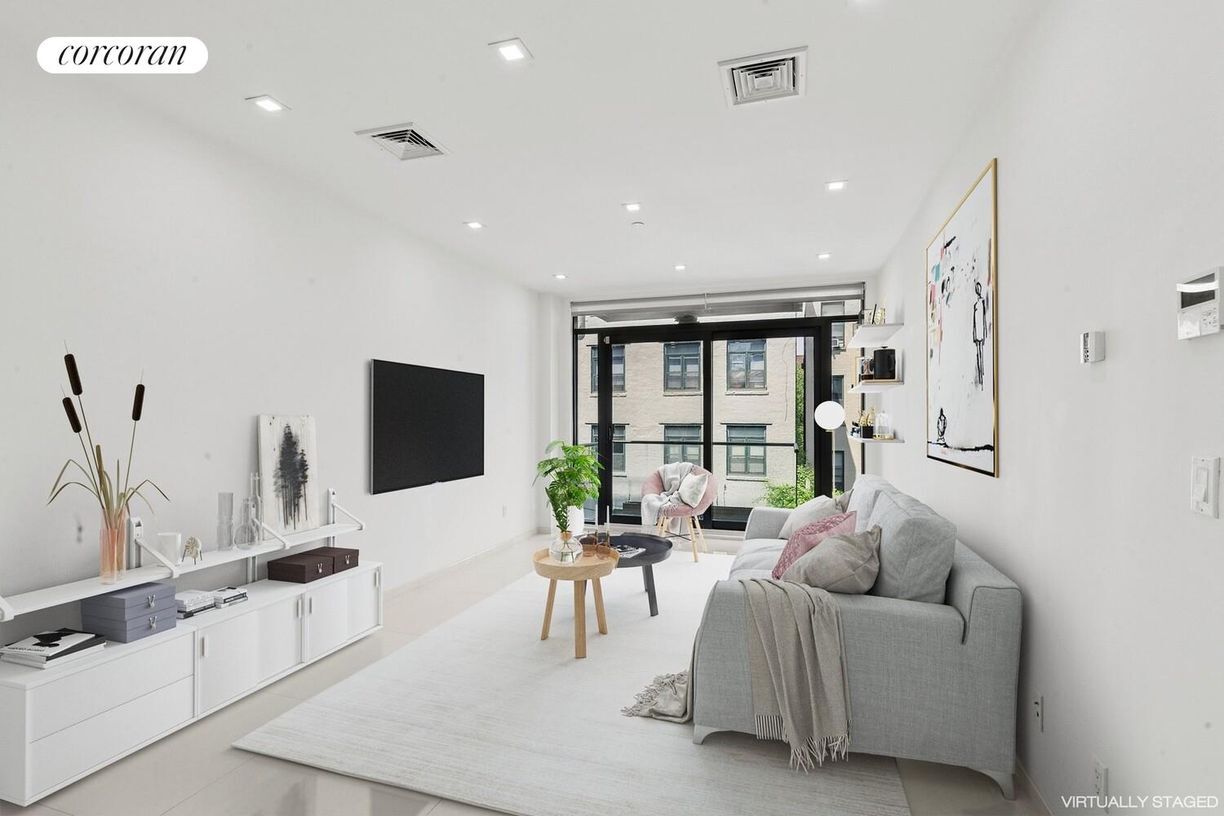 Primary Photo - 29 Lexington Ave