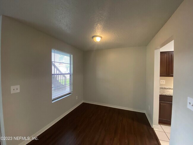 Foto del edificio - 469 Crabapple Ct