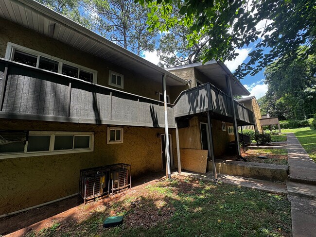 Foto del edificio - Room in Apartment on Stanton Rd SW
