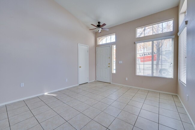 Building Photo - NW!! POOL!!!! GATED!!! Com. Park!!! Low Maintenance desert landscape front Yard. New Carpet!! Ups...