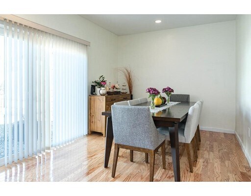 Foto del edificio - 412-416 Parker St