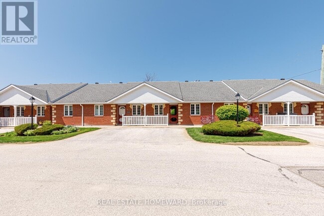 Building Photo - 346 Peel St