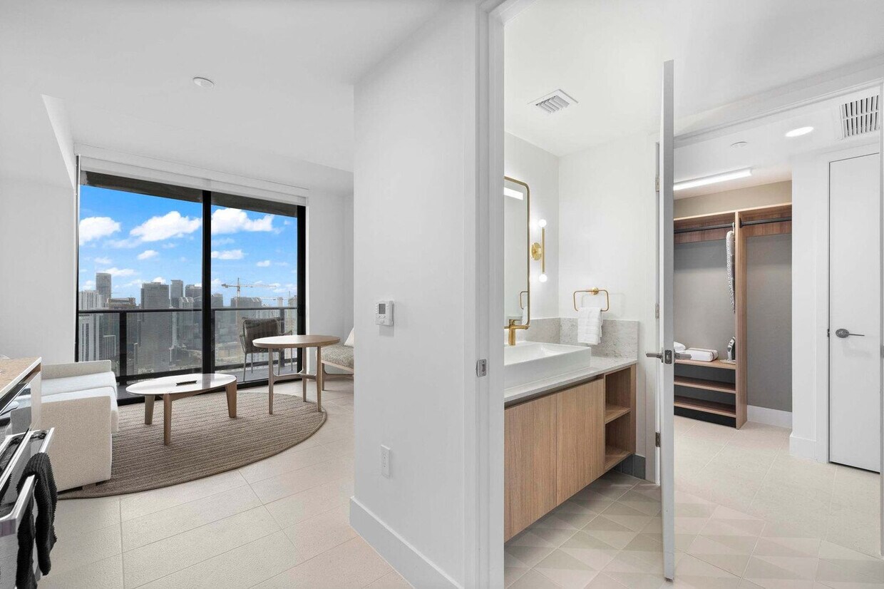 Foto principal - 159 NE 6th St