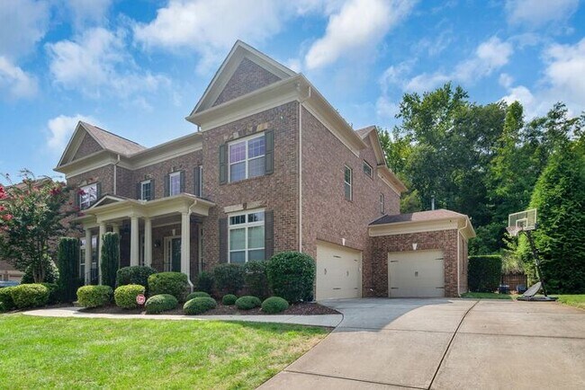 Building Photo - Stunning All-Brick Home in BridgeMill Community!