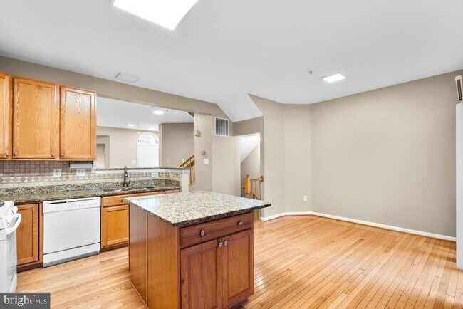Foto del edificio - 2133 Bexley Dr
