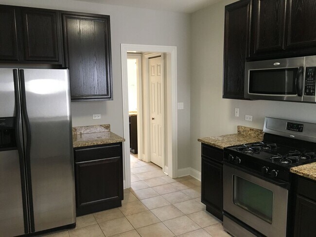 Foto del edificio - 4006 N Hamlin Ave