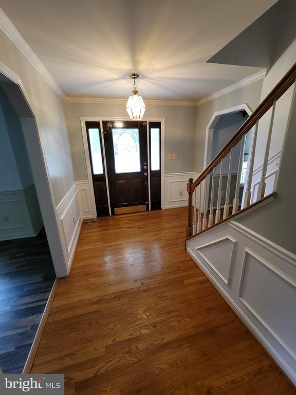 Foto del edificio - 2435 Pimpernel Dr