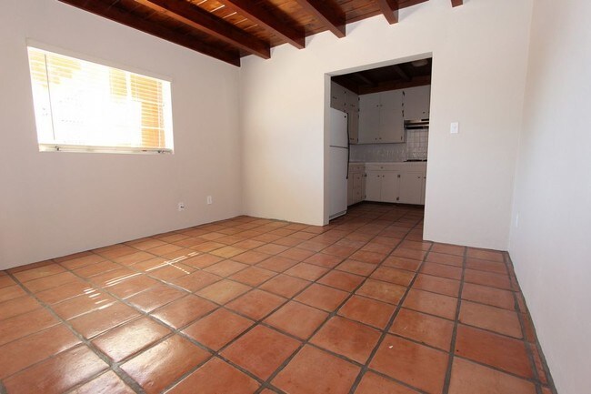 Building Photo - 3319 E Willard Street 3 Tucson AZ 85716