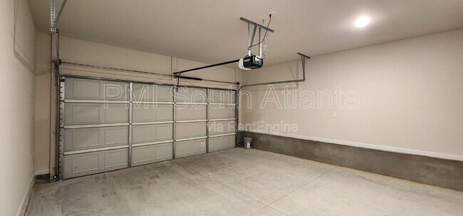 Building Photo - 336 Sinclair Ct