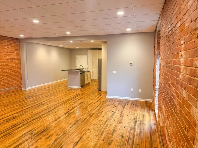 Foto del edificio - 623 1/2 Main Street Unit