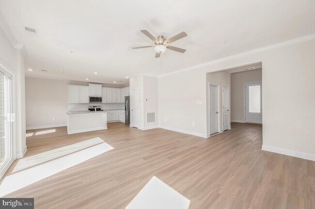 Foto del edificio - 9962 Roulette Dr