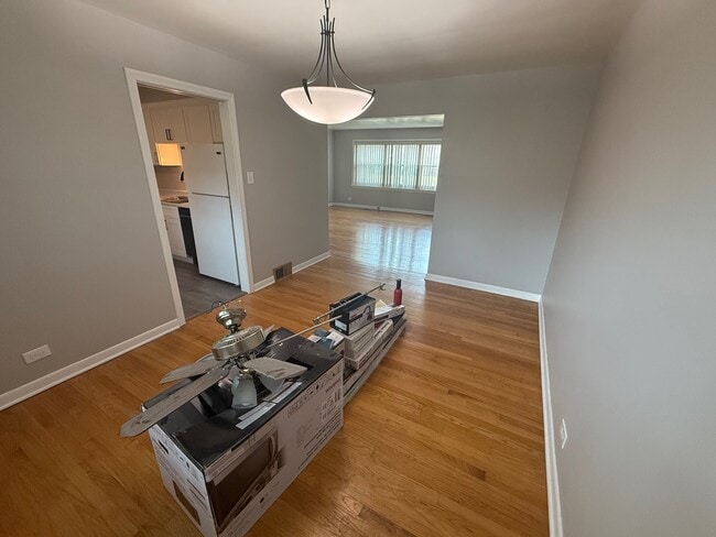 Dining - 10351 Milford St