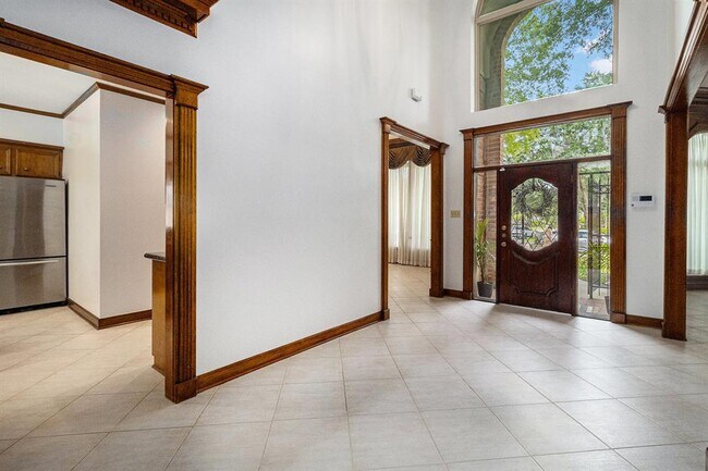Foto del edificio - 8007 Vintage Creek Dr