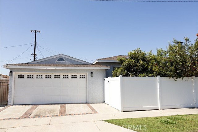 Foto del edificio - 11527 Homeland Ave