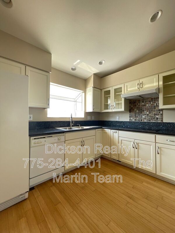 Building Photo - 5398 Coit Dr