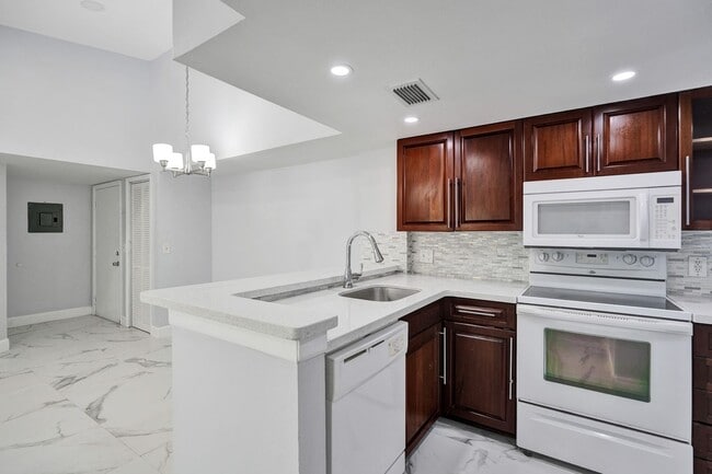 Renovated and Updated 2 Bed, 2 Bath Condo ... - Renovated and Updated 2 Bed, 2 Bath Condo ...