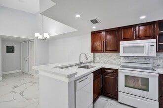 Building Photo - 10709 Cleary Blvd
