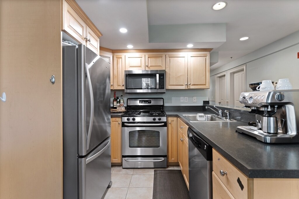 Foto principal - 1805 Beacon St