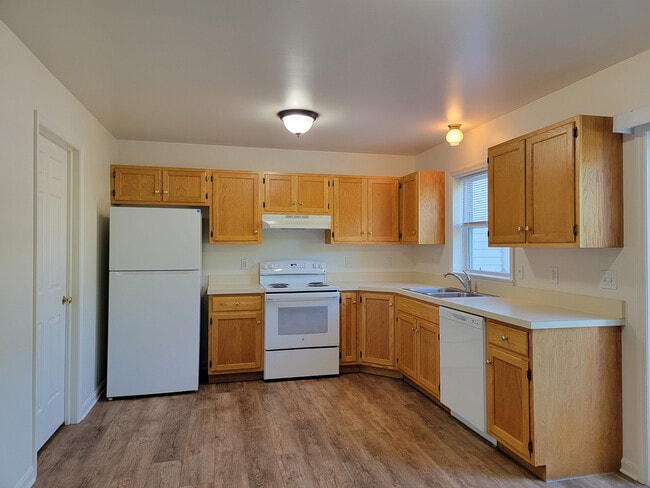 Building Photo - 10 S Whisper Ln