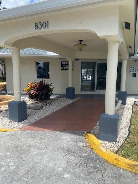 Foto del edificio - 8309 SW 142nd Ave