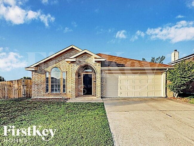 Building Photo - 3955 Cypress Gardens Dr