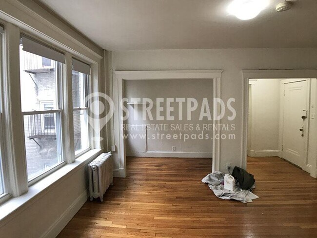 Foto del edificio - bedroom in Boston MA 02215