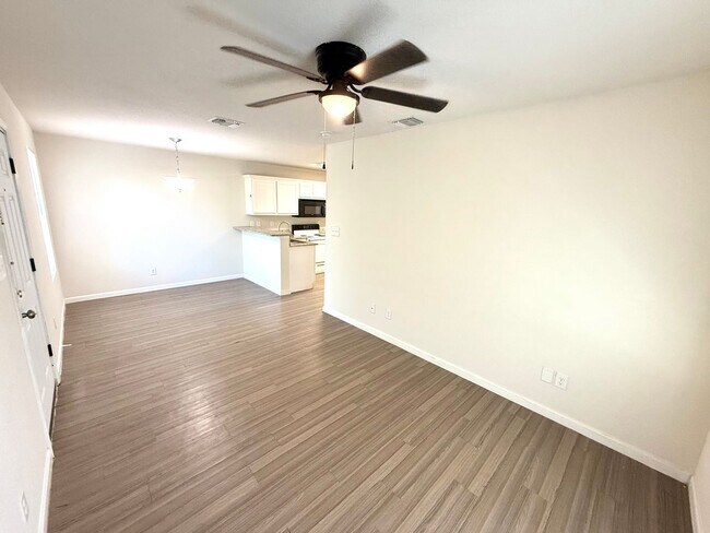 Photo - 1615 N Navidad St Apartment