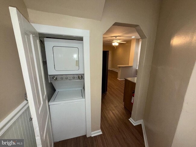 Foto del edificio - 5437 Christian St