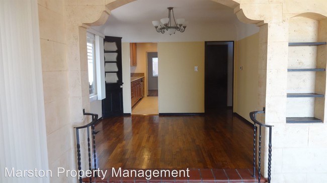 Building Photo - 3281 Ocean Front Walk