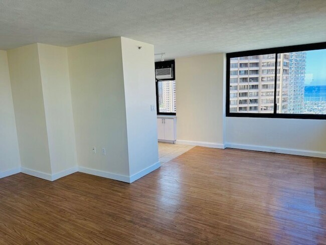 Foto del edificio - The Windsor, Renovated 1/1/1, prime Waikik...