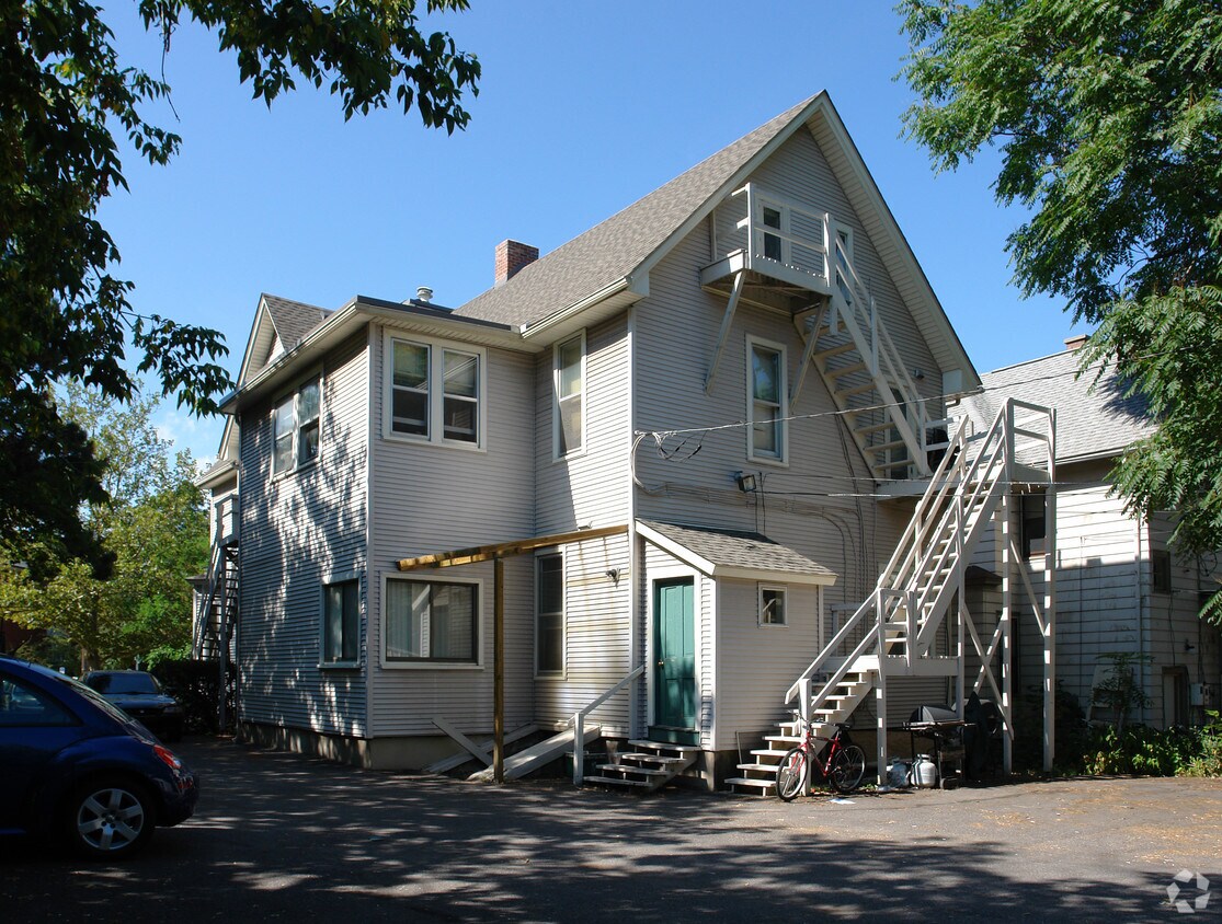 Building Photo - 315 Packard St