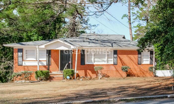Primary Photo - 1570 Engle Dr