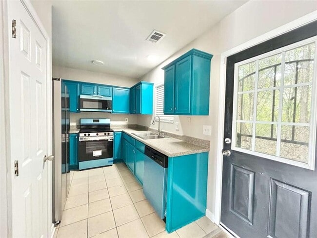 Building Photo - 944 Old Mill Ln