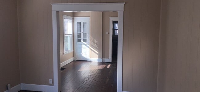 Building Photo - 216 Harrison 2BR/1BA (Middletown)