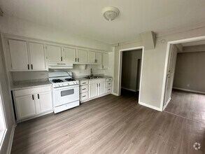 Building Photo - 115 Robertson Ln