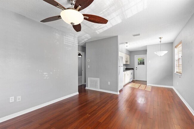 Foto del edificio - 821 SW 4th St