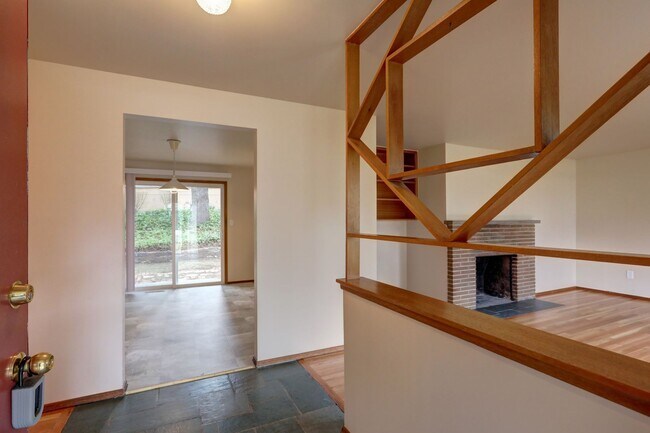Foto del edificio - Charming Rambler Available in Perfect Newcastle Location - Move-in Ready!