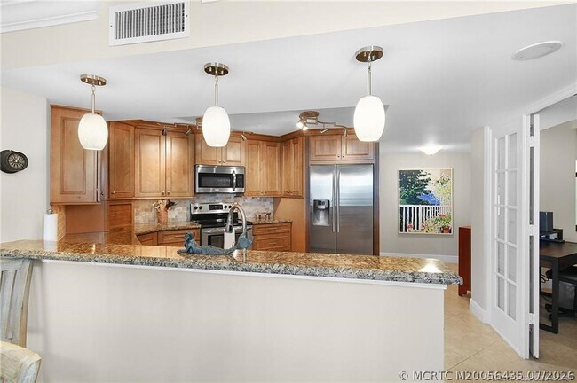 Foto del edificio - 9550 S Ocean Dr