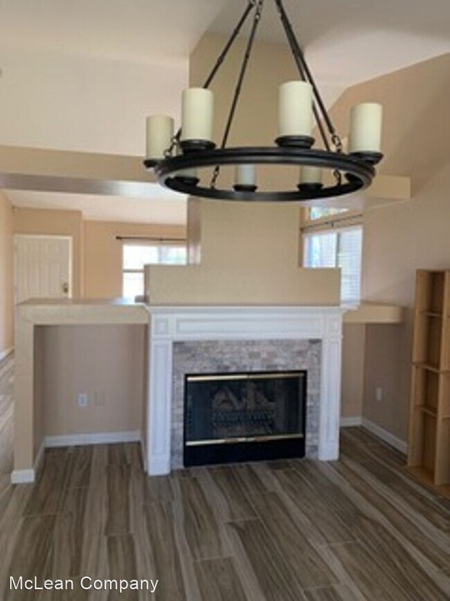 Building Photo - 3 br, 2 bath House - 79210 Kara Court