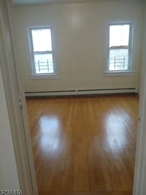 Foto del edificio - 326 Field Pl