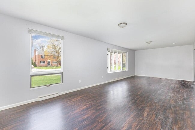 Building Photo - 3814 Kingsley Dr