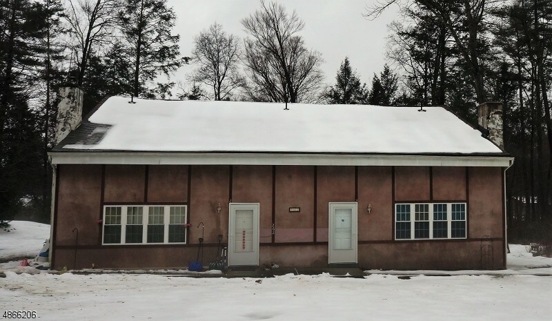 Primary Photo - 262 Old Chimney Ridge Rd
