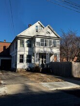 Building Photo - 22 Cook St