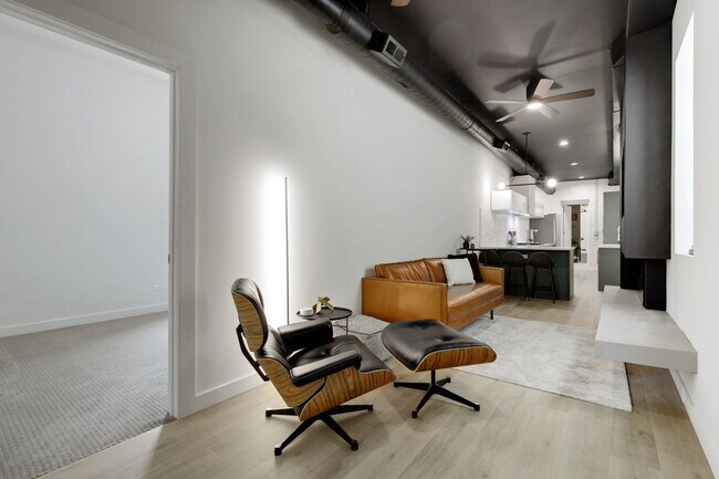 Foto del edificio - 2655 W Huron St