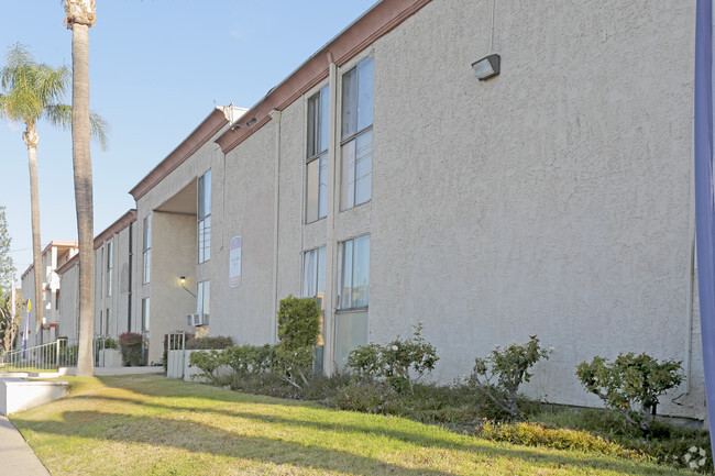 Building Photo - Nordhoff Apartments