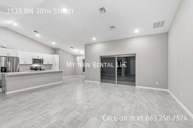 Building Photo - 1913 NW 30th St